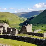 Rock View, Wensleydale Bed & Breakfast 4*